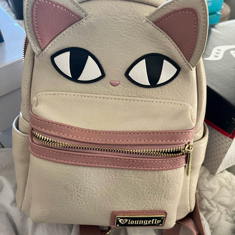 Loungefly mini backpack cat cat eyes